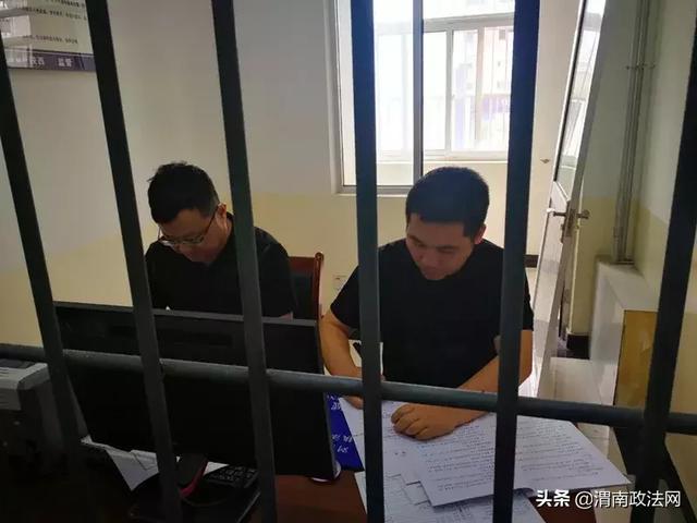韩城检察: 扫黑除恶不放松 加班加点办案忙(图)