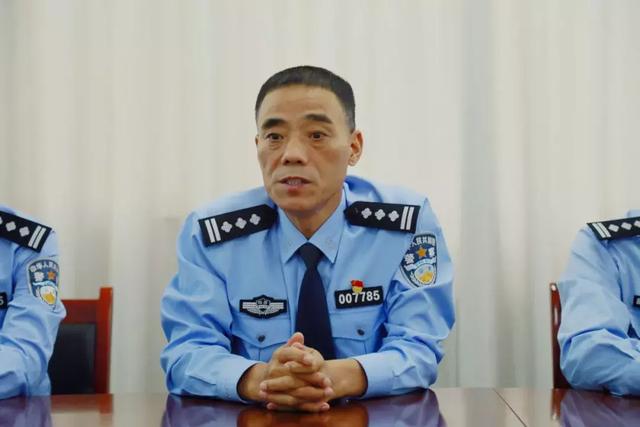 合阳公安:一线送奖提士气,鼓足干劲创佳绩