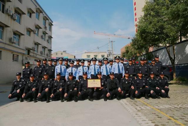 合阳公安:一线送奖提士气,鼓足干劲创佳绩