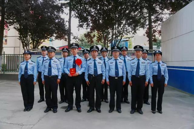 合阳公安:一线送奖提士气,鼓足干劲创佳绩