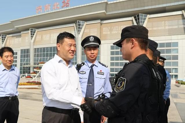 【平安渭南】全警动员 全力以赴 渭南公安机关圆满完成2019年国庆安保工作任务