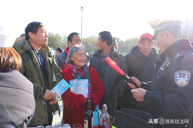 高新交警大队圆满完成“122全国交通安全日”宣传活动（图）