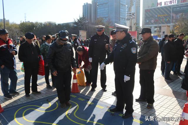 高新交警大队圆满完成“122全国交通安全日”宣传活动（图）