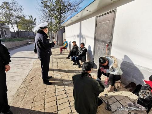 高新交警大队深入农村开展冬季交通安全宣传活动