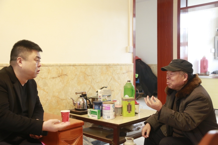 朱纪虎慰问退休民警