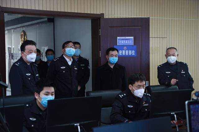 【平安渭南】李毅在市公安局检查疫情防控工作时要求 科学部署警力 强化技术支撑 确保各项措施落到实处