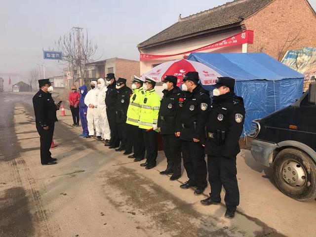 市公安局经开分局强化战时训练助力疫情联防联控