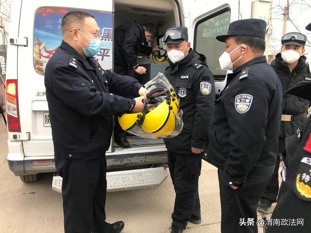 【战疫直击】防护装备送一线 保障民警战疫魔(图)
