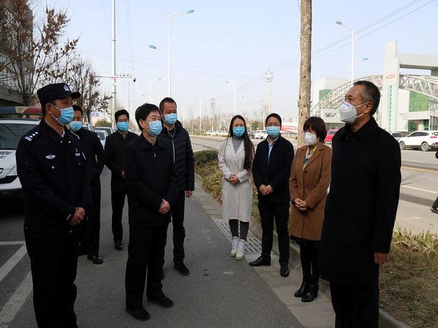 渭南市政协副主席张开一行看望慰问抗疫一线公安民警、辅警