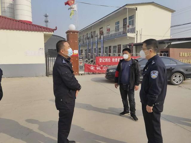 市公安局经开分局深入村组督导慰问驻村抗疫扶贫工作