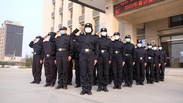 五星红旗迎风扬 吹响全警练兵“集结号”—蒲城公安召开2020年春训暨疫情防控实战练兵讲评总结会