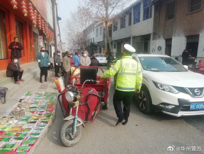 疫情未解除,黍蜀忙劝导。 疫情未解除,黍蜀忙劝导。