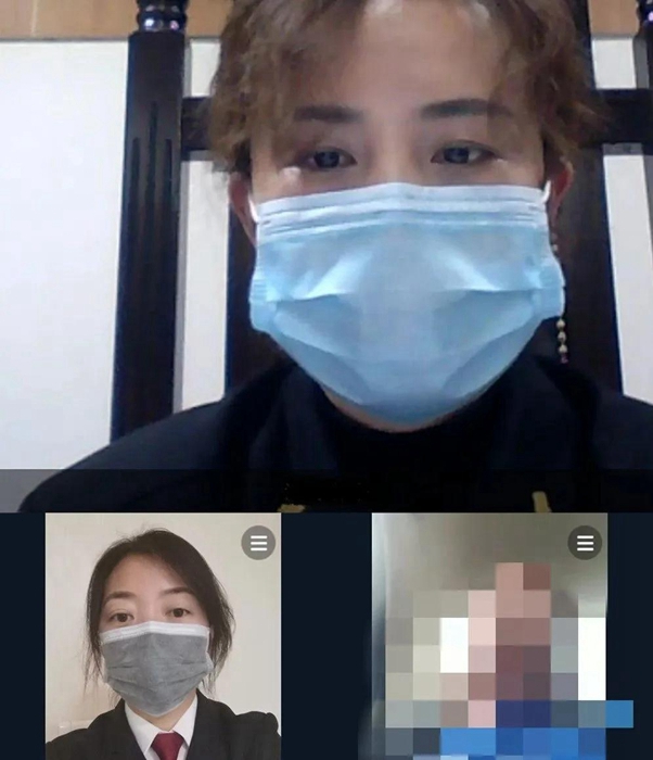 2020年2月28日下午被告人张某某、刘某某非法经营一案在“陕西法院微法庭”开庭审理，临渭区人民检察院员额检察官在线出庭支持公诉。