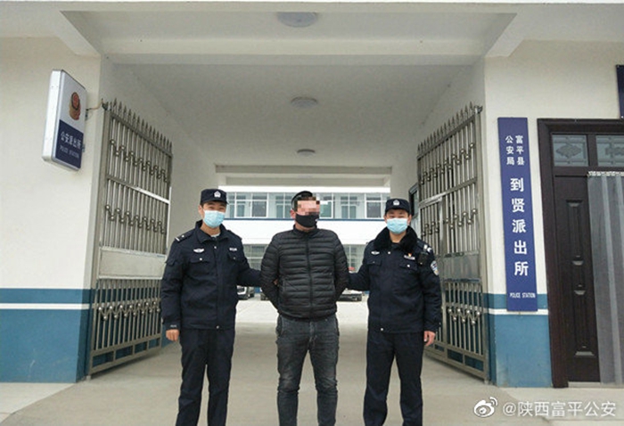 勿做“三只手”，伸手必被抓。