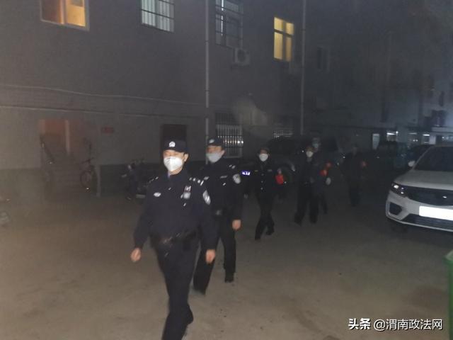 合阳金水派出所组织警力巡逻防范助力疫情防控攻坚（图）