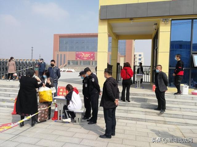 庄头派出所全力护航“开学季”（图）