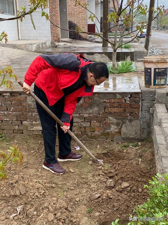 大荔法院：改善人居环境 助推脱贫攻坚