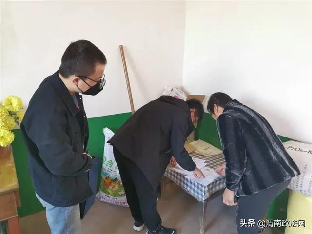 富平法院淡村法庭：多措并举助力脱贫攻坚 能动司法彰显为民情怀