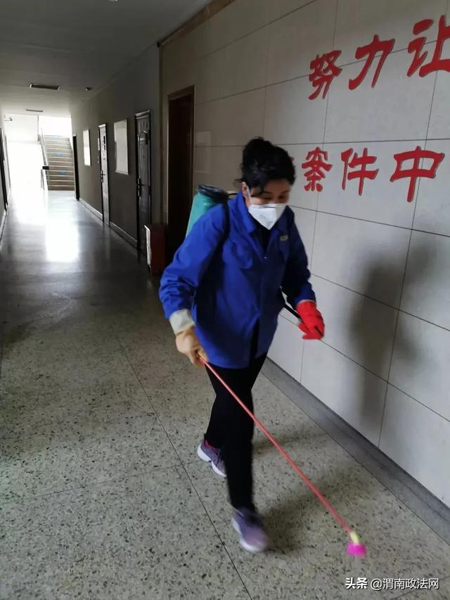 防疫有我 爱卫同行——韩城市检察院积极开展爱国卫生月活动(图)