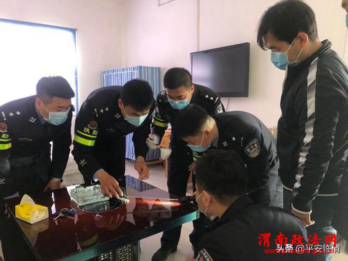 4月14日，三张派出所邀请临渭分局刑侦大队来到三张所培训指导刑侦技术工作。