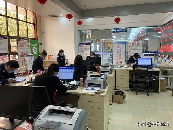 上讲台同学习 勤交流共提高——临渭出入境管理大队开展业务大练兵活动（组图）