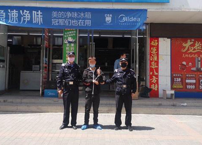 近日，管某被华阴市公安局依法刑事拘留。