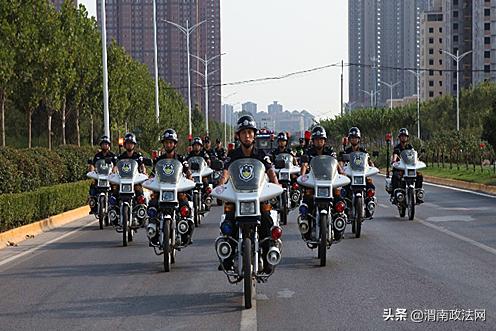 【全国公安工作会议一年来】大潮春涌扬帆劲 踏歌笃行奋进时