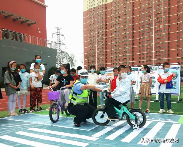 高新交警大队积极开展 “迎六一”进校园交通安全宣传活动（图）