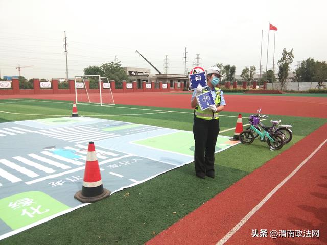 高新交警大队积极开展 “迎六一”进校园交通安全宣传活动（图）