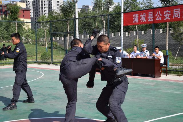 【实战大练兵】队列会操大比武 蒲城公安展实战训练成果