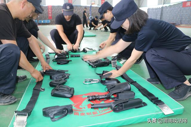 白杨派出所打好练兵组合拳确保双达标不落一人(图)