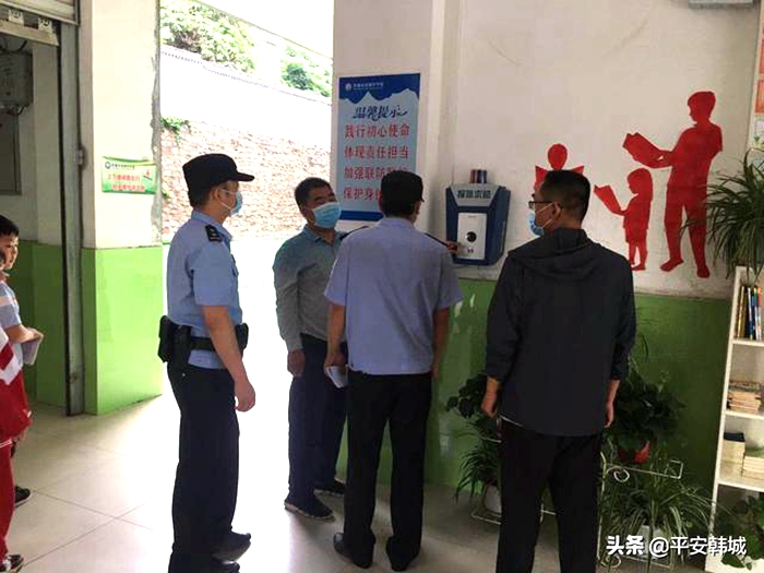 韩城市公安局桑树坪派出所结合辖区实际，精心组织，采取“四项措施”，全力保障校园周边治安环境安全和稳定。
