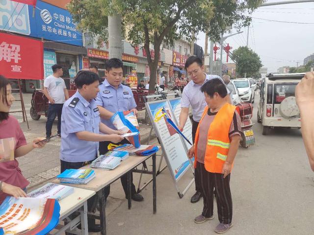 渭南市公安局经开分局积极参加2020年“安全生产月”宣传活动