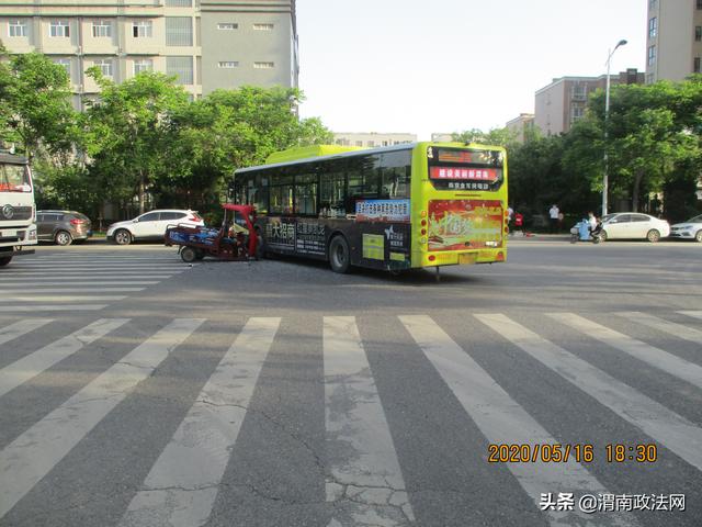 高新交警大队事故案例大曝光车辆行经路口时请减速慢行（图）