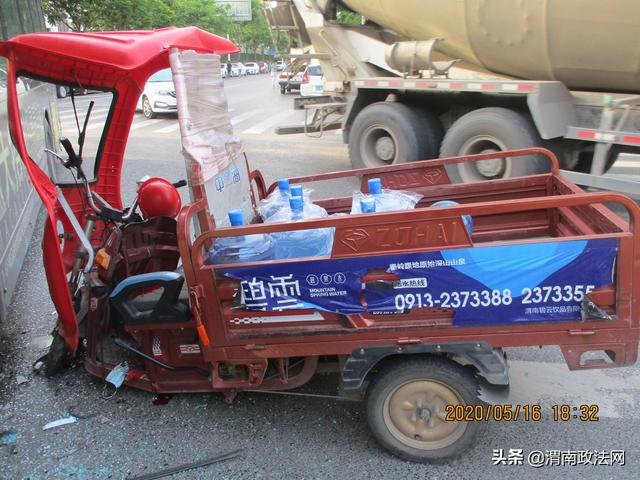 高新交警大队事故案例大曝光车辆行经路口时请减速慢行（图）