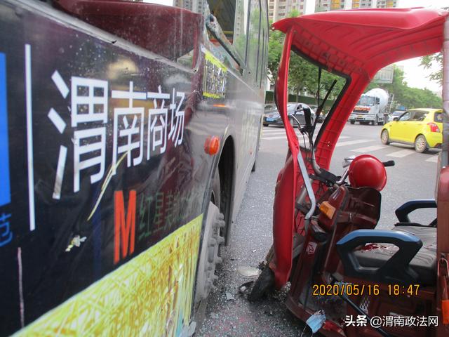 高新交警大队事故案例大曝光车辆行经路口时请减速慢行（图）