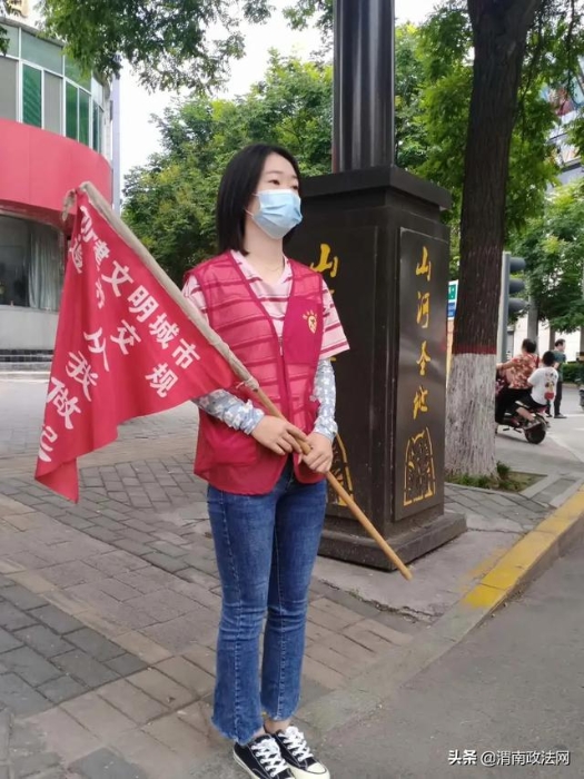 创文交通志愿服务，渭南检察在行动