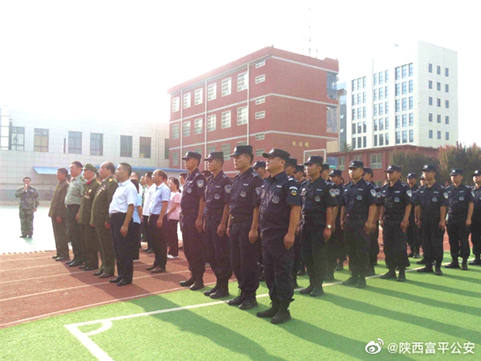 7月31日，富平公安参加富平县庆祝中国人民解放军建军93周年升国旗系列活动。