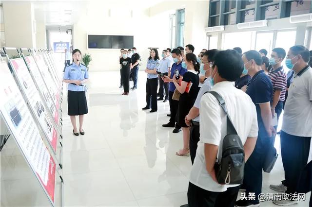 市直机关工委观摩团莅临市公安局观摩指导党建工作(图)