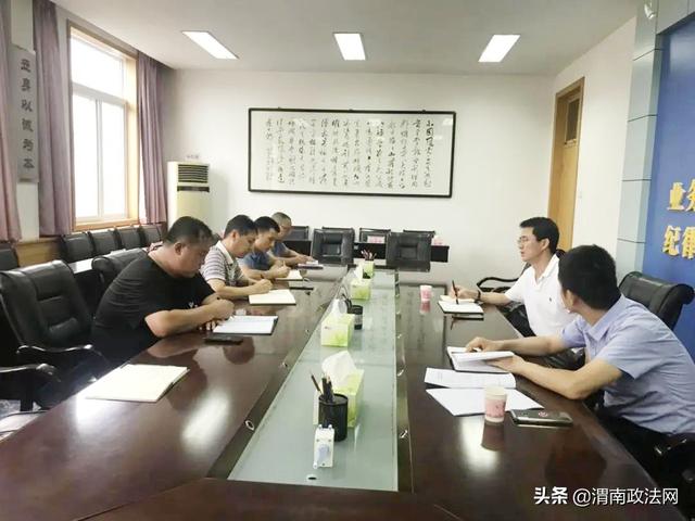 省检察院检务督察部副主任文东一行深入渭南市检察院进行专项督察(图)