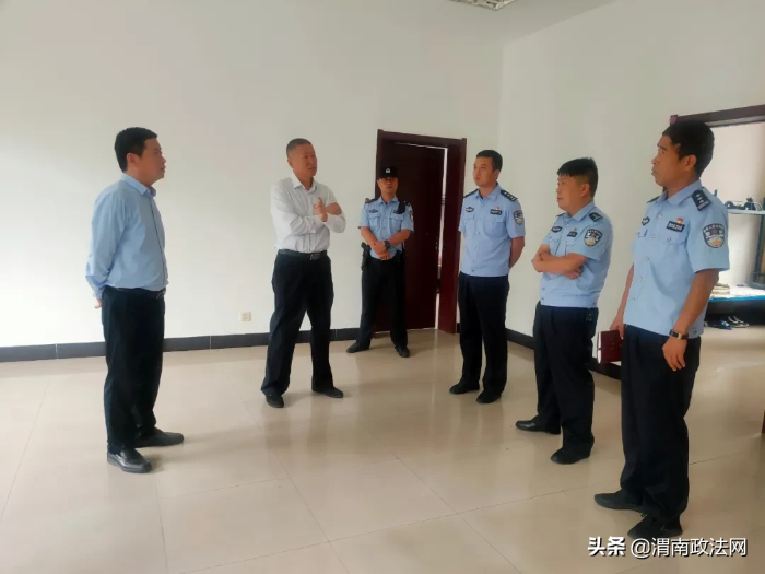 陈康一行检查指导巡特警工作（组图）
