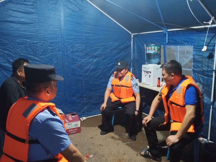 渭南市公安局经开分局全力做好近期防汛救灾工作