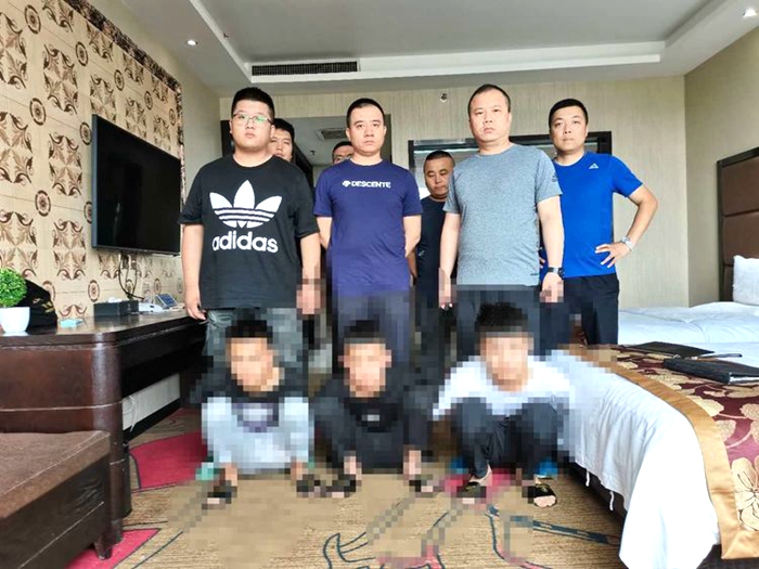 近日，澄城县公安局长宁派出所与禁毒大队密切配合，在陕西蓝田抓获三名涉嫌盗窃犯罪嫌疑人。