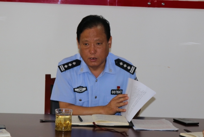 高新交警大队召开“减量控大”专项行动工作推进会