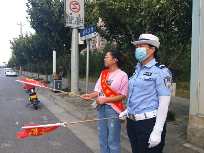 9月1日，华州大队沿用“定岗定地段定人”三定措施，创建全国文明城市打造整洁、畅通的道路环境。