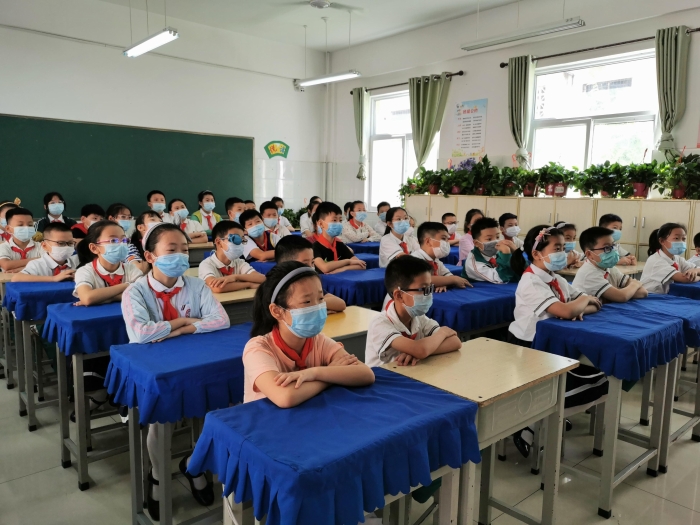 秋季开学第一课 高新交警大队走进校园送安全