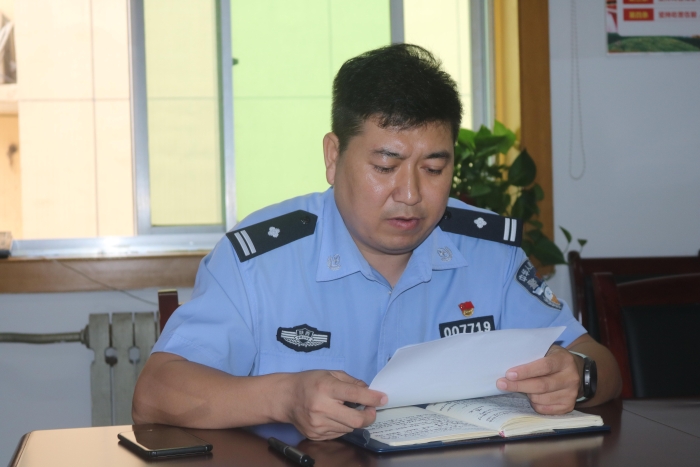 高新交警大队召开道路交通事故预防 “减量控大”分析研判会