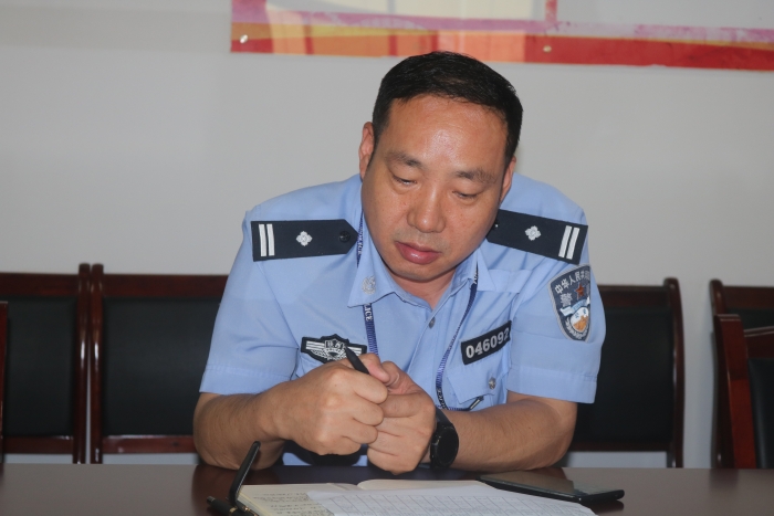 高新交警大队召开道路交通事故预防 “减量控大”分析研判会