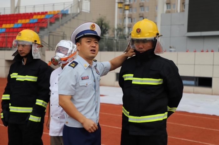 临渭消防：特殊"老师"进校园，筑牢安全防火线（组图）