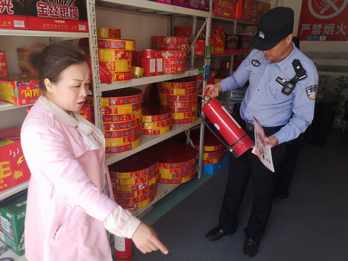 渭南市公安局高新分局全面部署全员出动全力做好“国庆、中秋”安保工作